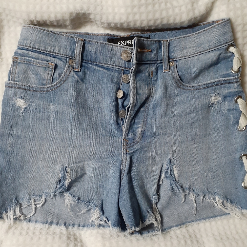Express shorts